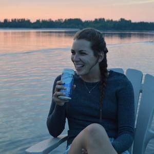 Meet your Posher, Dana